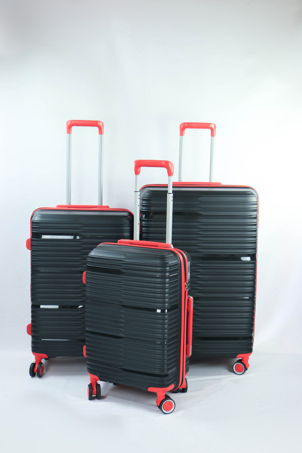 Conjunto de 3 Malas Bicolores em Polipropileno com Interior 180D e Rodas Silenciosas