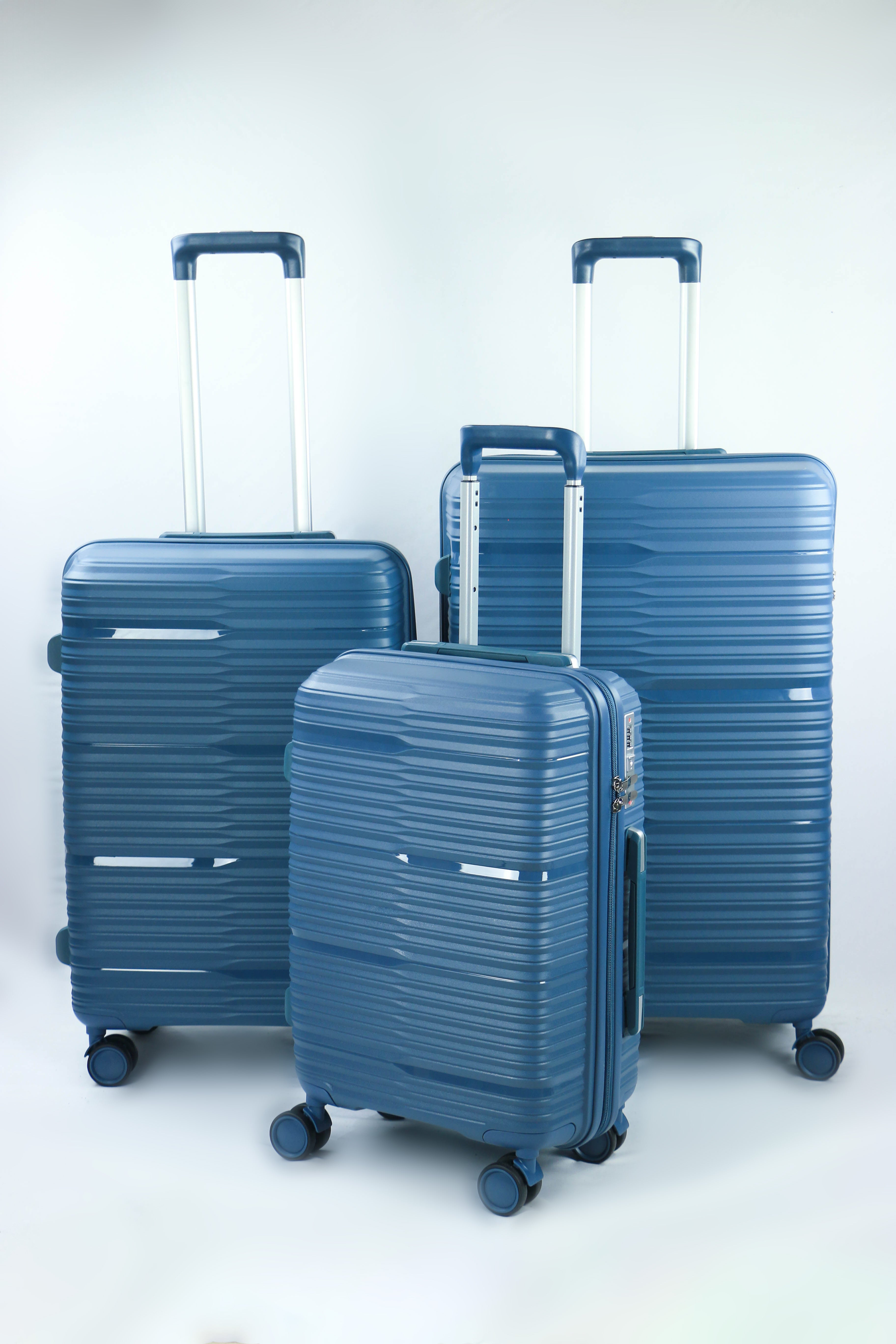 Conjunto de 3 Malas em Polipropileno com Interior 180D e Rodas Silenciosas