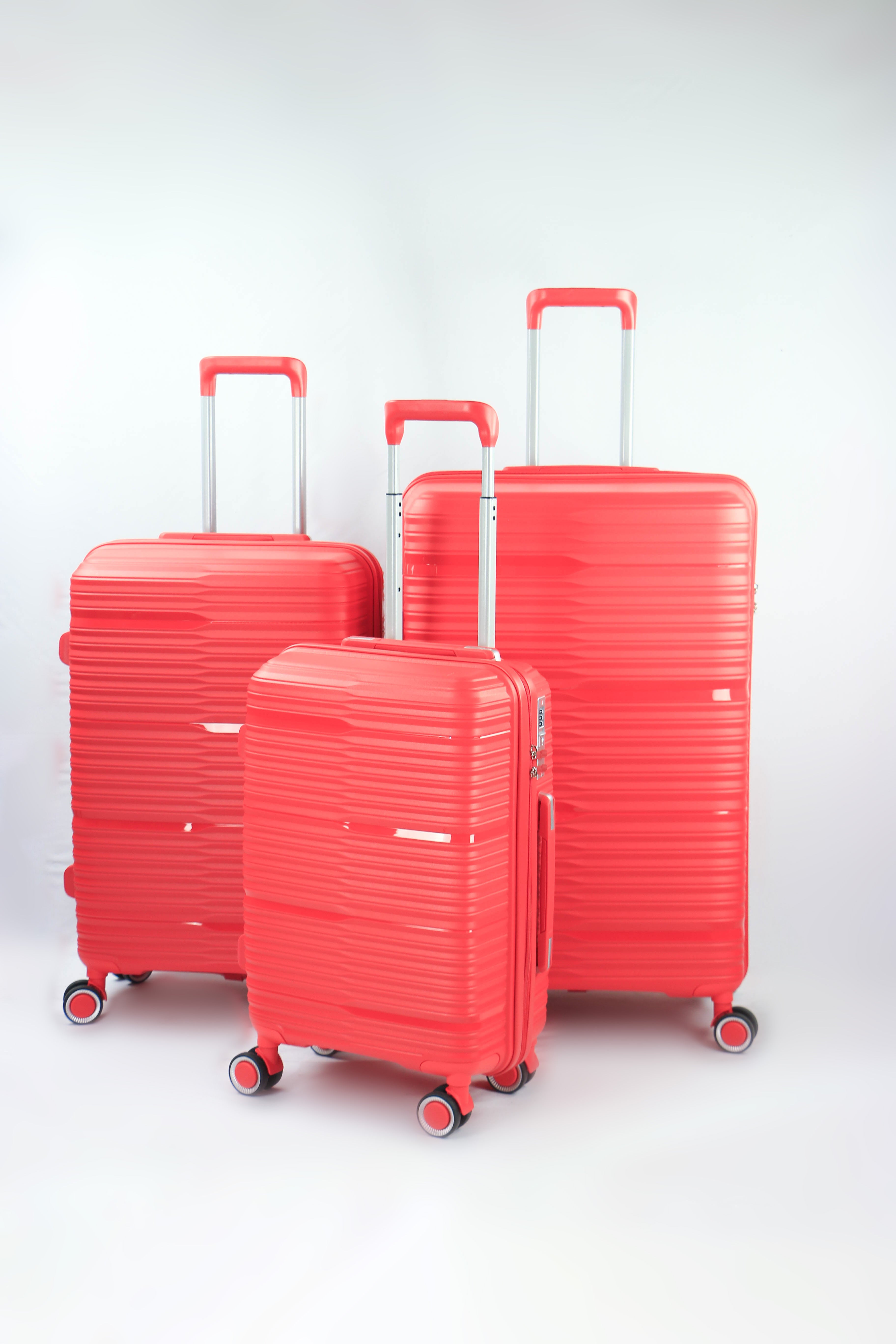 Conjunto de 3 Malas em Polipropileno com Interior 180D e Rodas Silenciosas